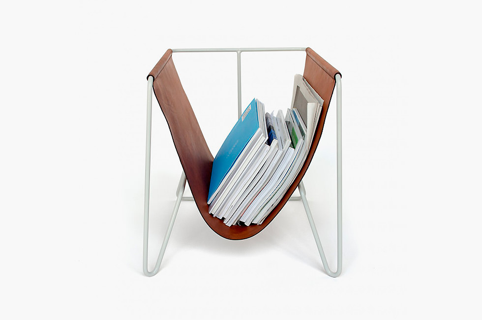 MAKR Magazine Rack