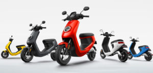 NIU M1 스마트 스쿠터