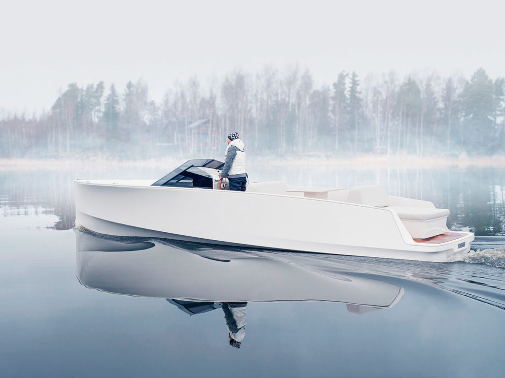 Q30 Electric Motorboat