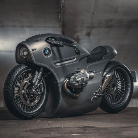 카울 잔뜩 뒤집어 쓰고 외계인 바이크가 된 BMW R 나인 T 커스텀