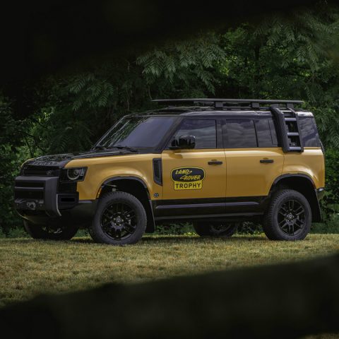 진정한 오프로드 SUV로의 재탄생, 2022 랜드로버 디펜더 트로피 에디션