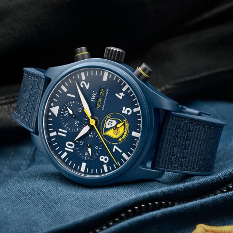 파랑파랑에 노랑 한 꼬집, IWC 파일럿 워치 크로노그래프 “블루 엔젤스” 에디션