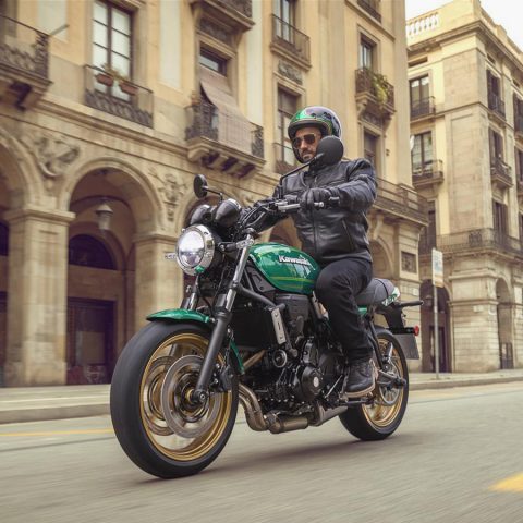 우주 명차 Z900RS 동생 등장, 가와사키 Z650RS