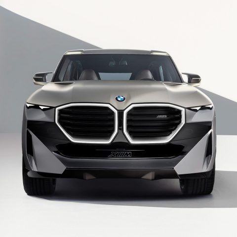 BMW 콘셉트 XM 티저의 불안한 예상은 과연 맞아떨어졌을까?