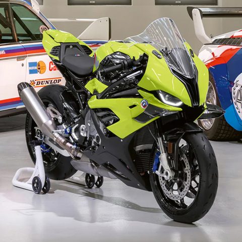 의미를 부여받은 괴물, BMW 모토라드 M1000RR 50주년 기념 스페셜 에디션 M