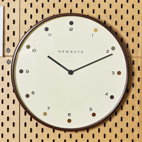 시계로 집 안 분위기 완전히 바꾸기