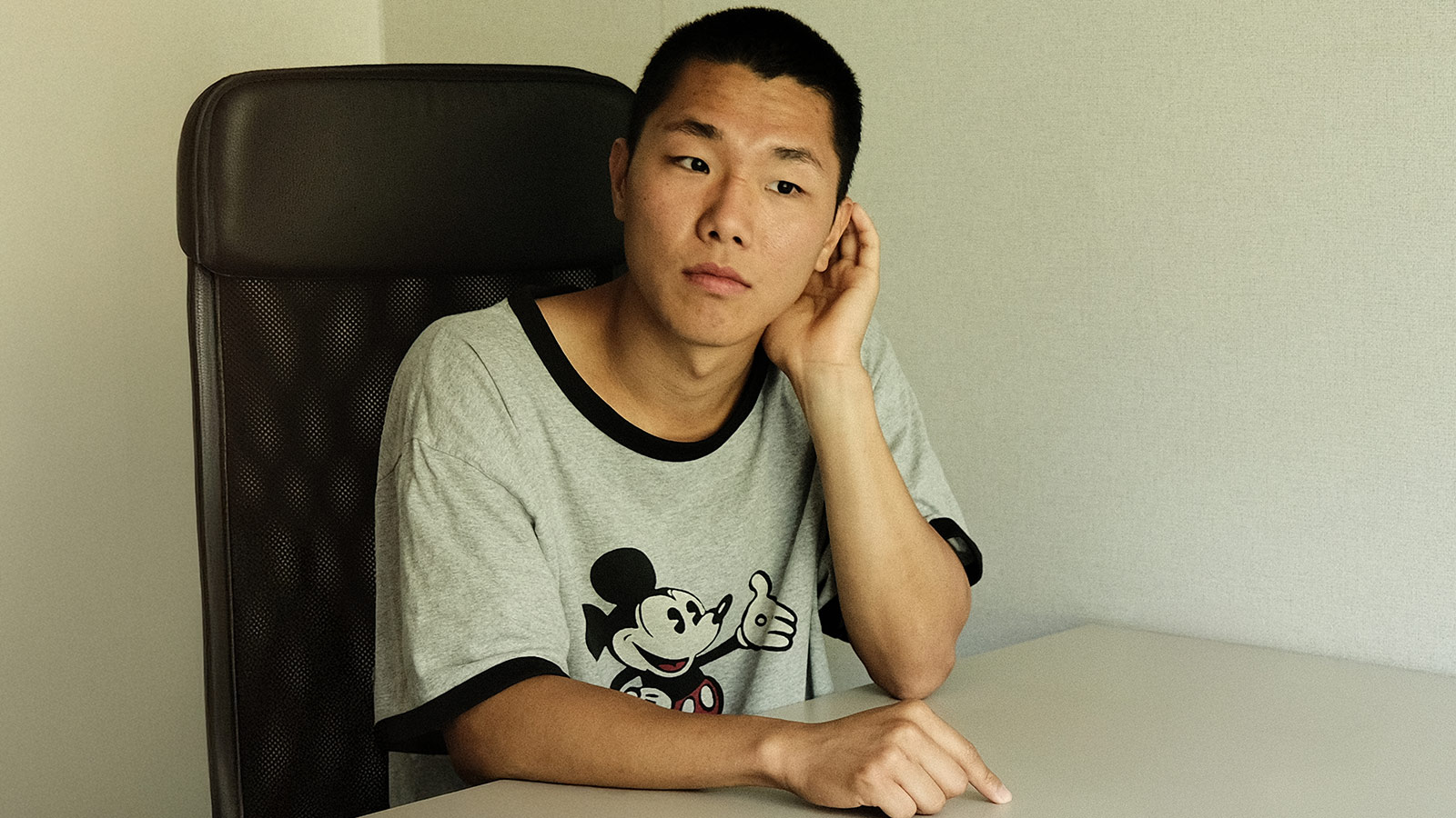 매드사카나 인터뷰 장면