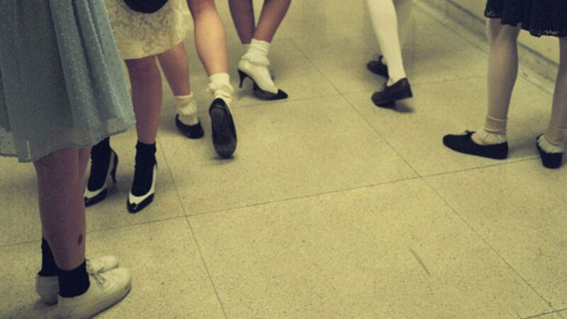 페트라 콜린스 The Teenage Gaze, Footsteps in Highschool