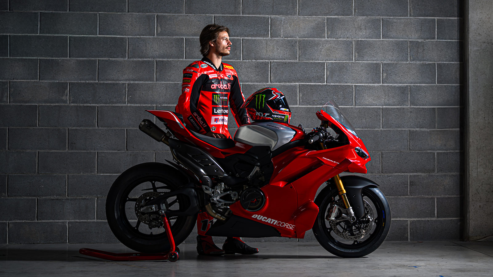 두카티 파니갈레 V4 R