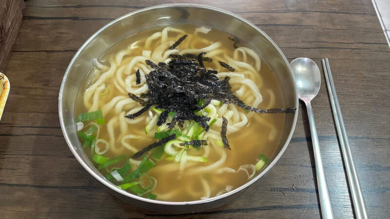 옛날홍두깨손칼국수 약수역 맛집 추천