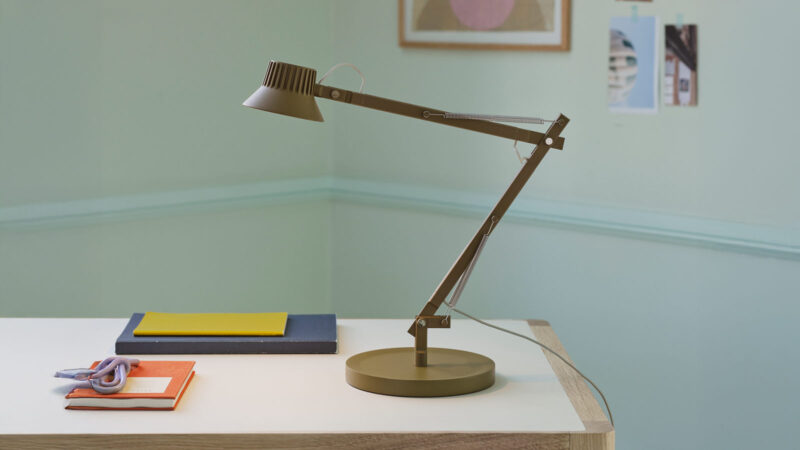 무토 데디케이트 테이블 램프