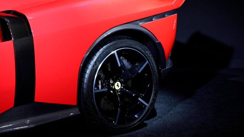 페라리 849 테스타로사 휠