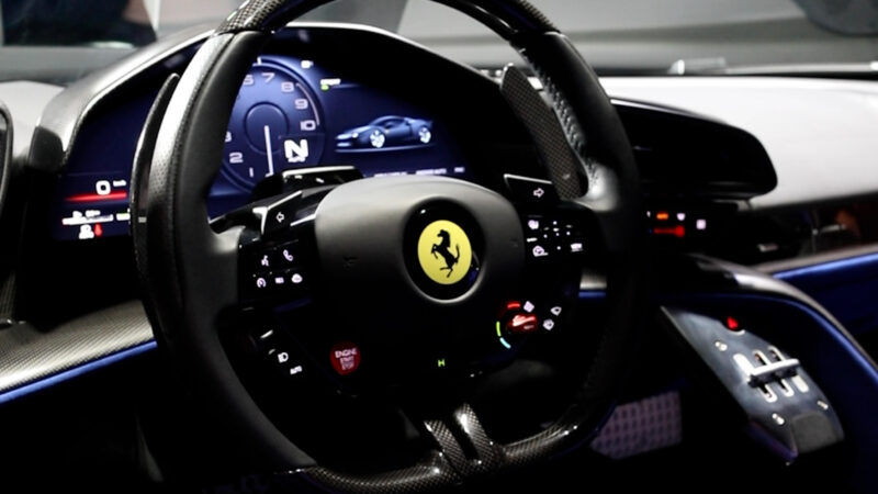 페라리 849 테스타로사 실내