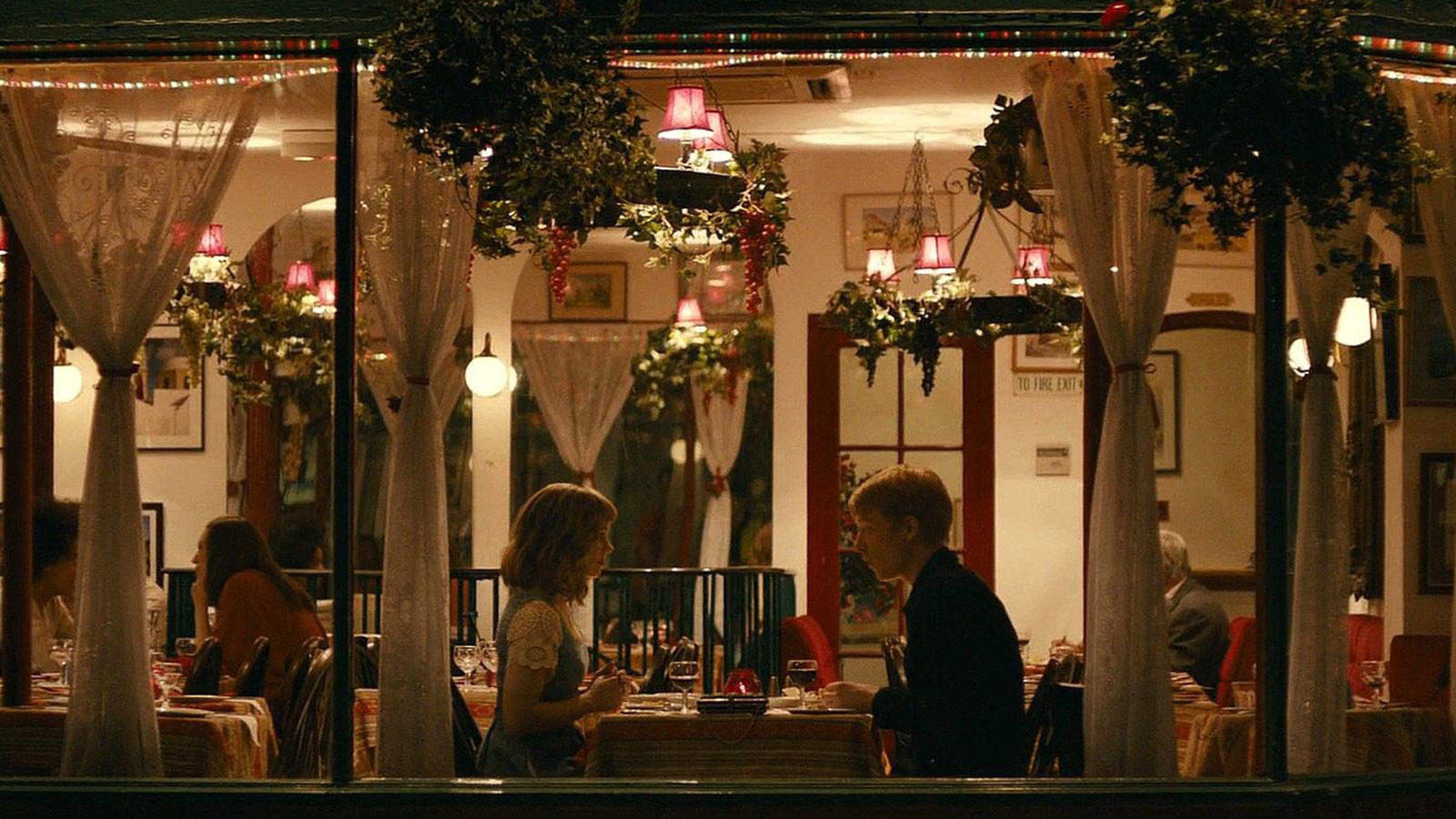 연말 모임 장소 추천