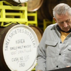 기원 디스틸러 앤드류 샌드, 한국을 담은 위스키로 세계를 홀리다 (+영상)