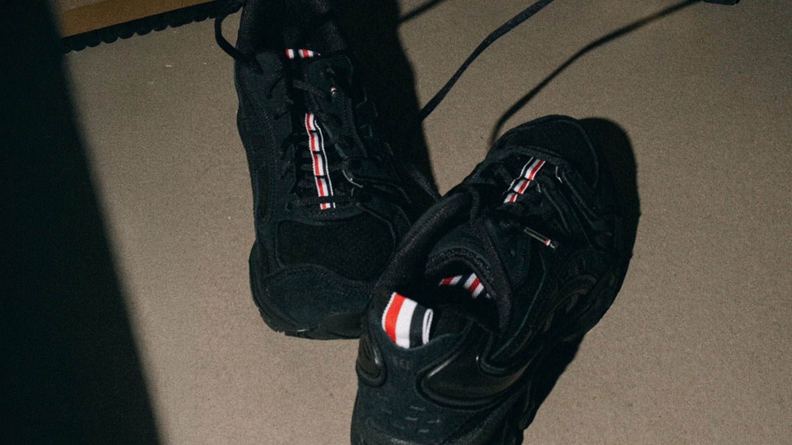 톰 브라운 x 아식스 젤-카야노 14