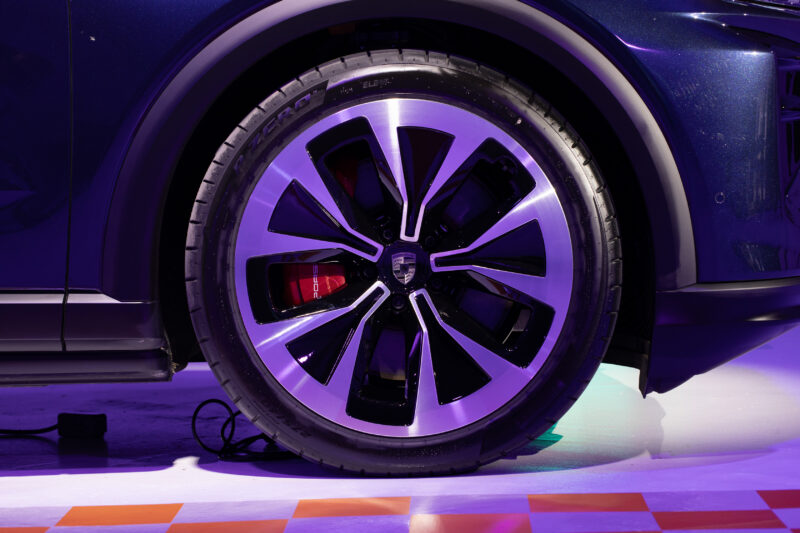 포르쉐 카이엔 일렉트릭