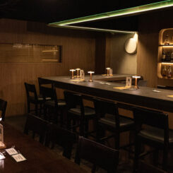 요즘 혼술바는 혼자 있는 곳이 아니다